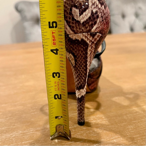 Stuart Weitzman Heritage Vino Serpentex‎ Platform Snakeskin Print Heel Sz 7.5 - Picture 11 of 11